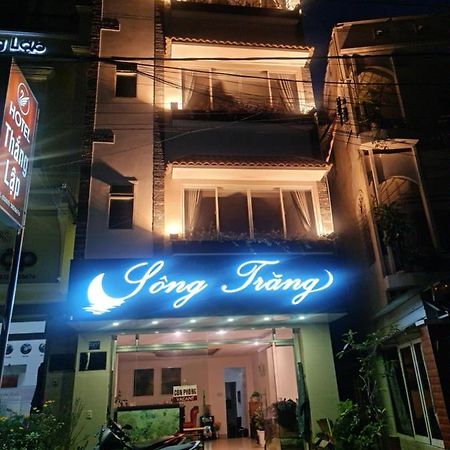Hotel Sông Trăng à Đà Lạt Extérieur photo